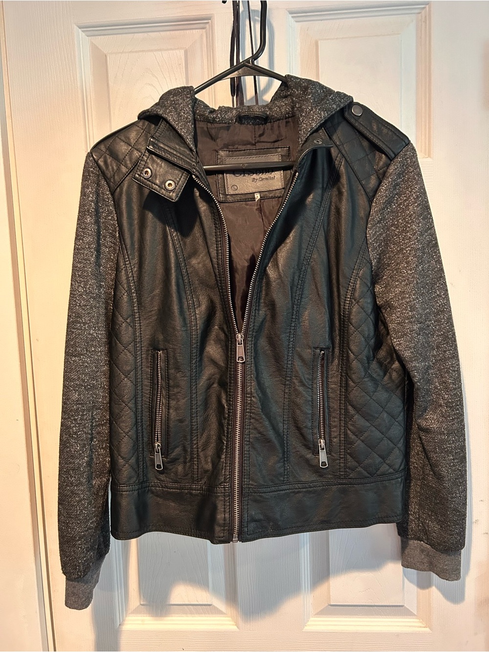 Cavalini Ci Sono Black Quilted Faux-Leather Jacket with Gray Knit Sleeves
